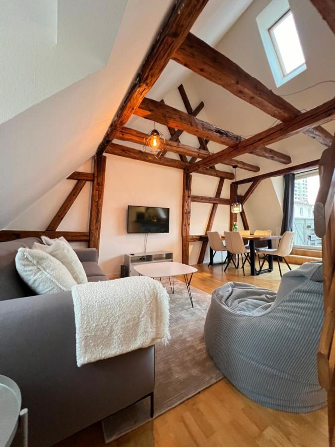 Ludwigshome Zentralste Lage, Klima, Smarttv, Terrasse Apartment
